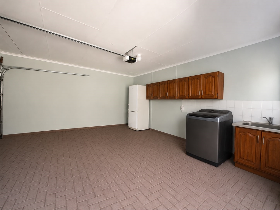 3 Bedroom Property for Sale in Safari Gardens North West